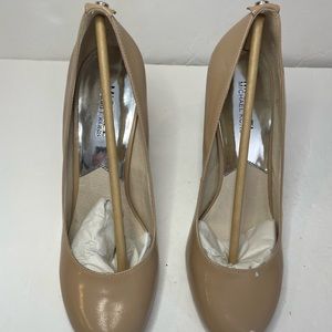 Michael Kors  new women pressley pump nude size 8M heel 4in (6)